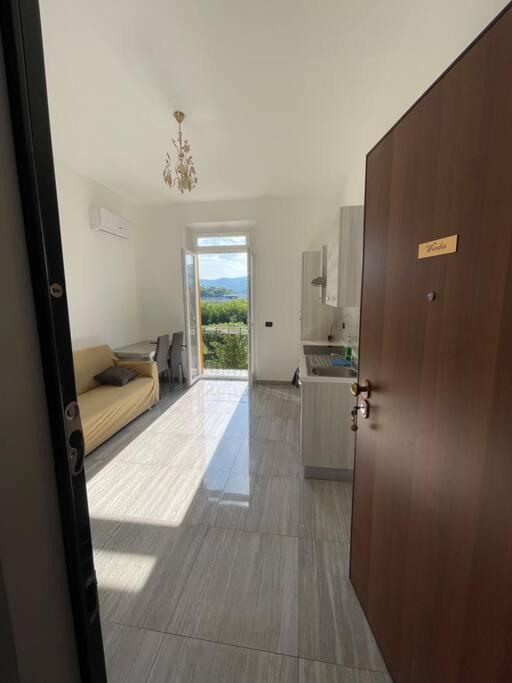 Winter Apartment วาโด ลีกูเร ภายนอก รูปภาพ