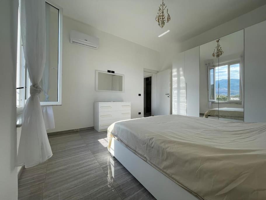 Winter Apartment วาโด ลีกูเร ภายนอก รูปภาพ